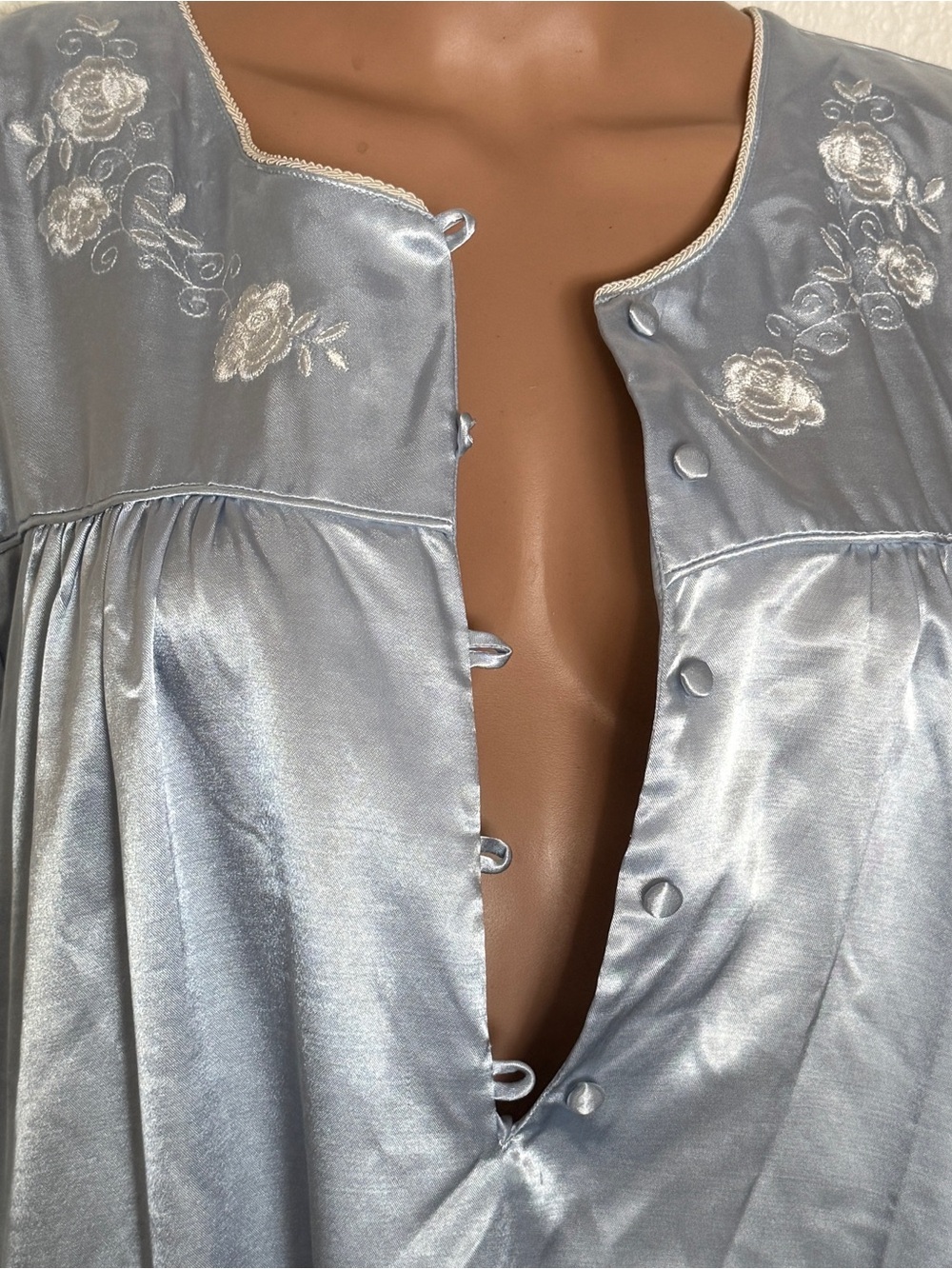 Adonna Woman Vintage Blue Satin Floral Embroidered Long Nightgown 3X - Picture 7 of 9